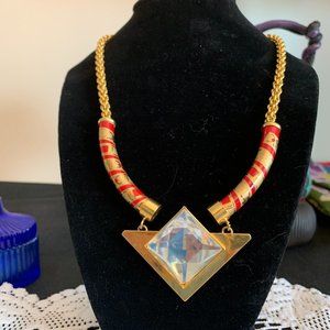 Statement necklace